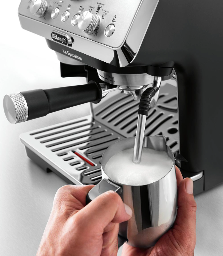 Delonghi - La Specialista Arte Manual Pump Espresso Machine - EC9155.MB